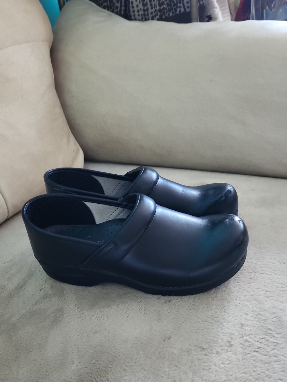 Dansko Wide 10  Black Professional Slip-On
